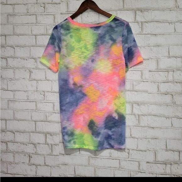 NWT BiBi tie dye v-neck tee - Picture 7 of 10